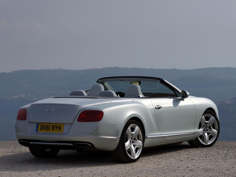 Bentley Continental GT Convertible 2011 года  (фото 6 из 37)